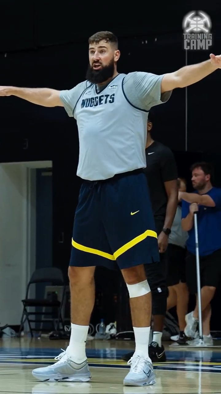 直指对方石 直指对方石